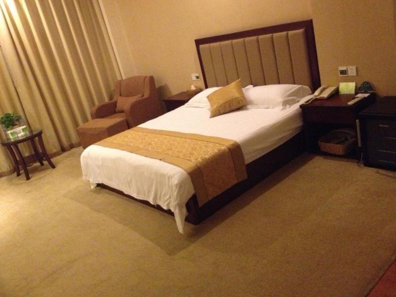 Greentree Inn Jiangsu Yancheng Bus Station Business Hotel Exterior photo
